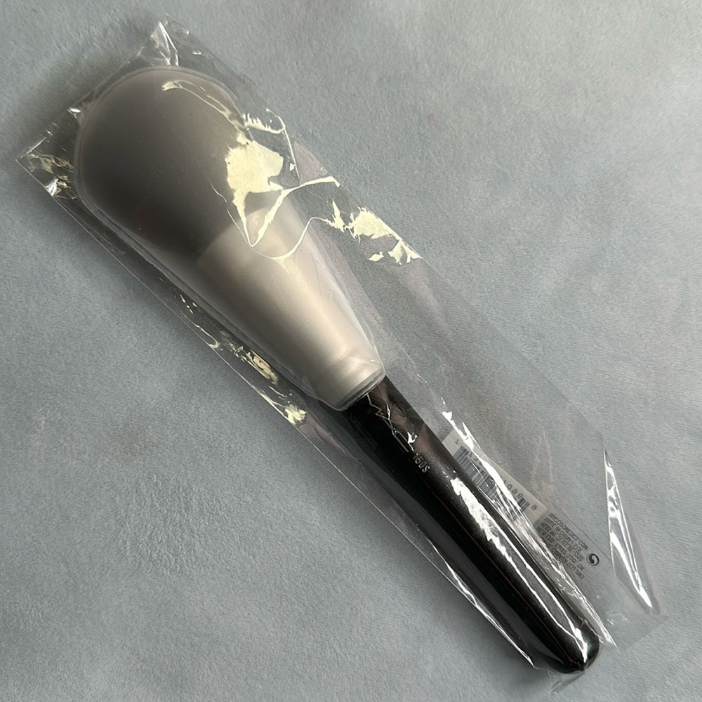 🧰 MAC COSMETICS | 150 SYNTHETIC LARGE POWDER BRUSH